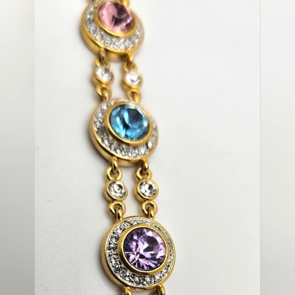 π’3/$19π’ Gorgeous Multicolor Pastels Gold Tone Toggle Halo Bezel Bracelet 7in - Picture 5 of 10